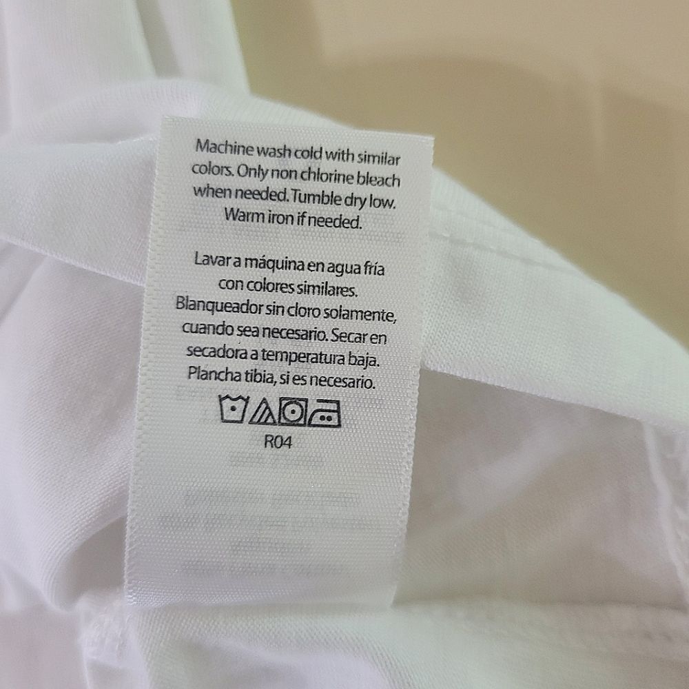Time and Tru Women's Essential Short Sleeve V-Neck T-Shirt - Picture 11 of 12